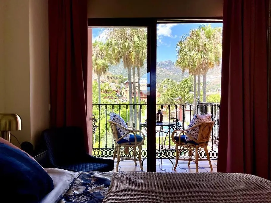 Family Villa In Private Urbanisation With Large Community Pool Benalmadena