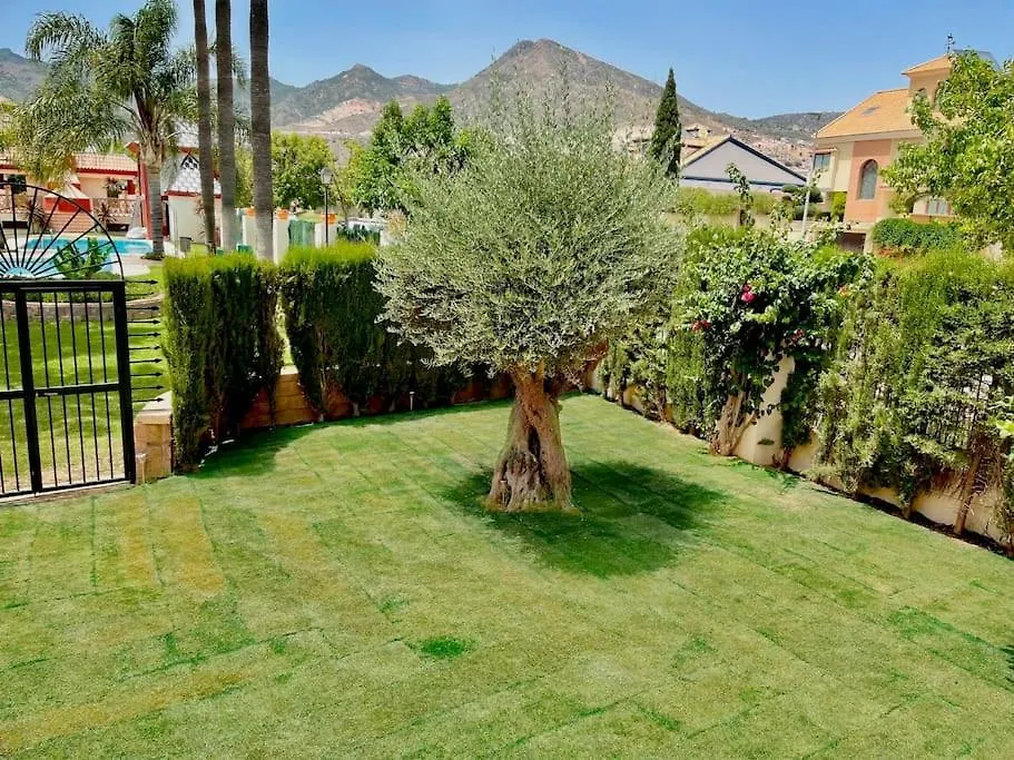 Family Villa In Private Urbanisation With Large Community Pool Benalmadena 0*,